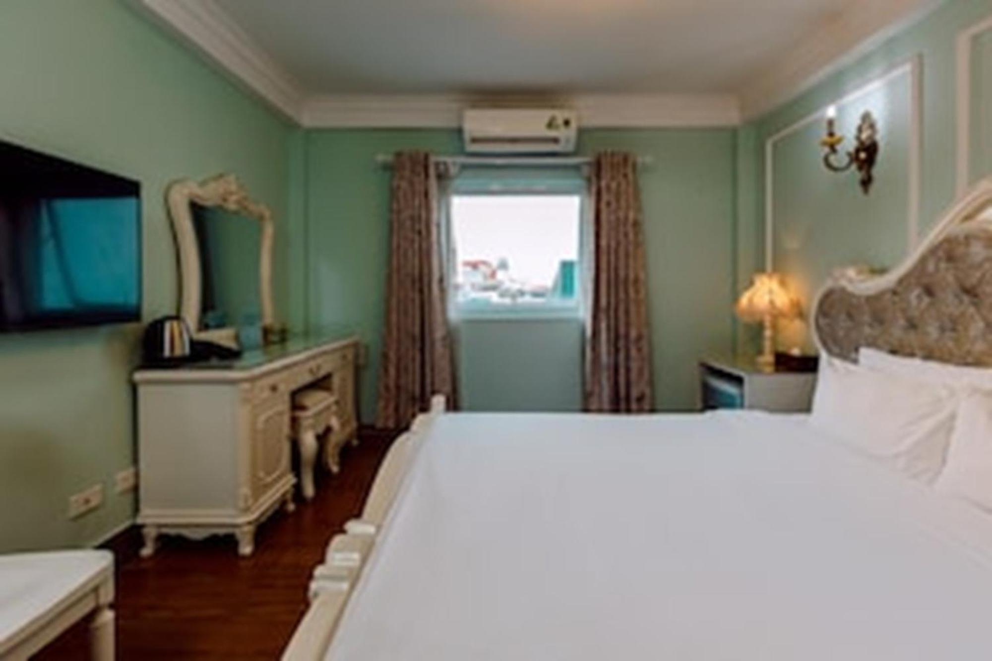 Super Oyo Capital O 1173 Le Grand Hanoi Hotel - The Ruby Εξωτερικό φωτογραφία