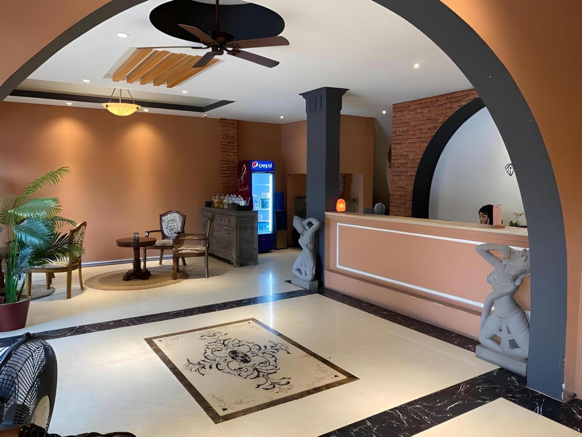 Super Oyo Capital O 1173 Le Grand Hanoi Hotel - The Ruby Εξωτερικό φωτογραφία